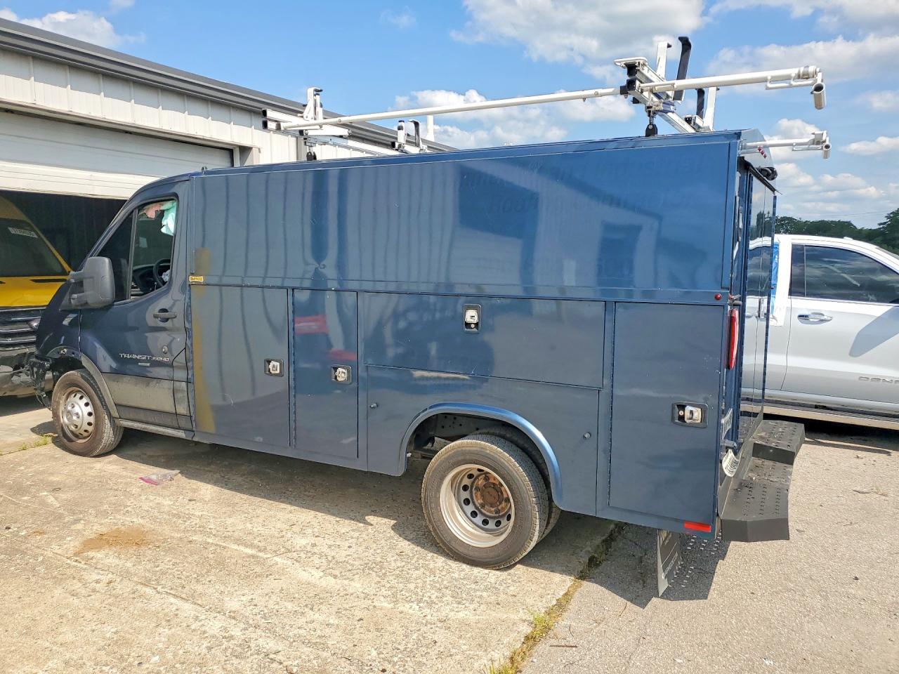 2023 FORD TRANSIT