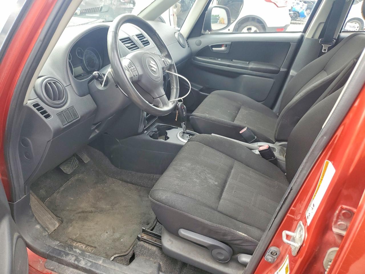 2011 SUZUKI SX4