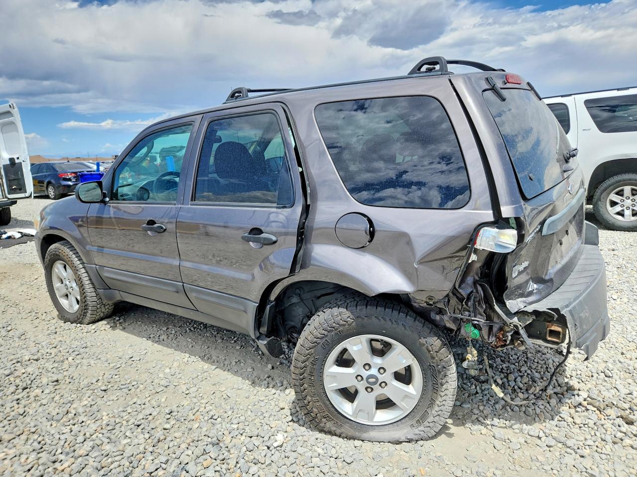 2005 FORD ESCAPE