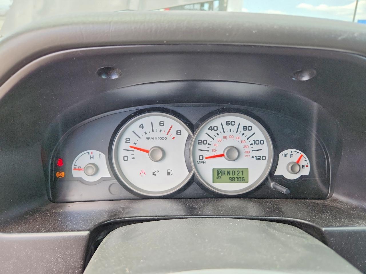 2005 FORD ESCAPE