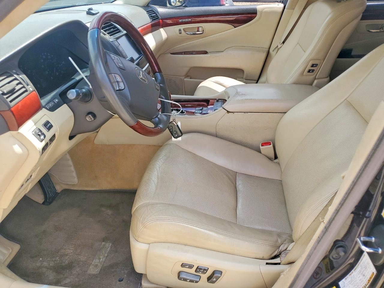 2010 LEXUS LS460