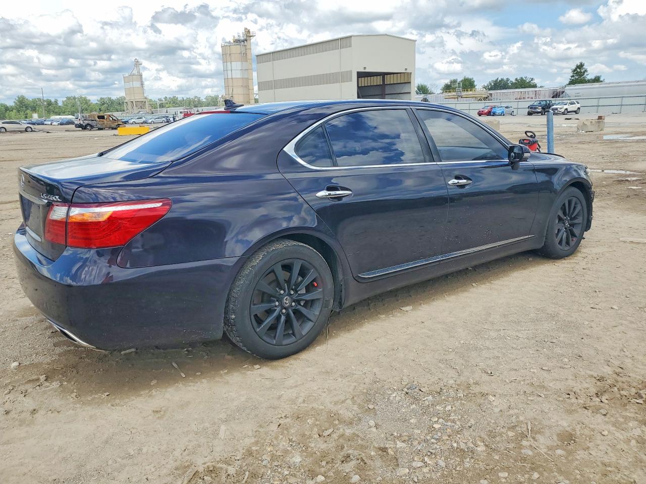 2010 LEXUS LS460