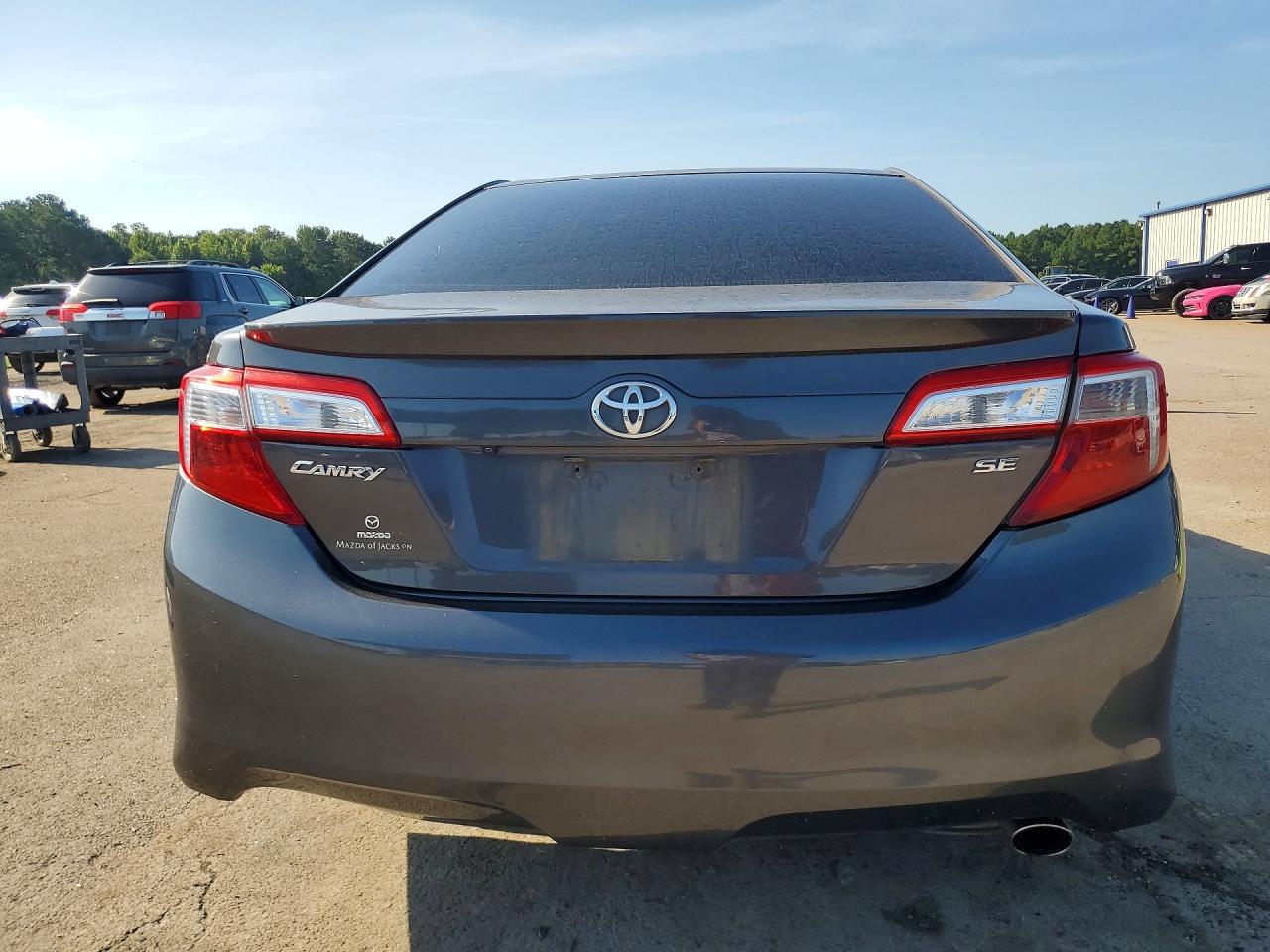 2014 TOYOTA CAMRY