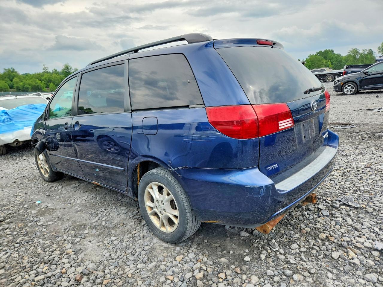 2005 TOYOTA SIENNA