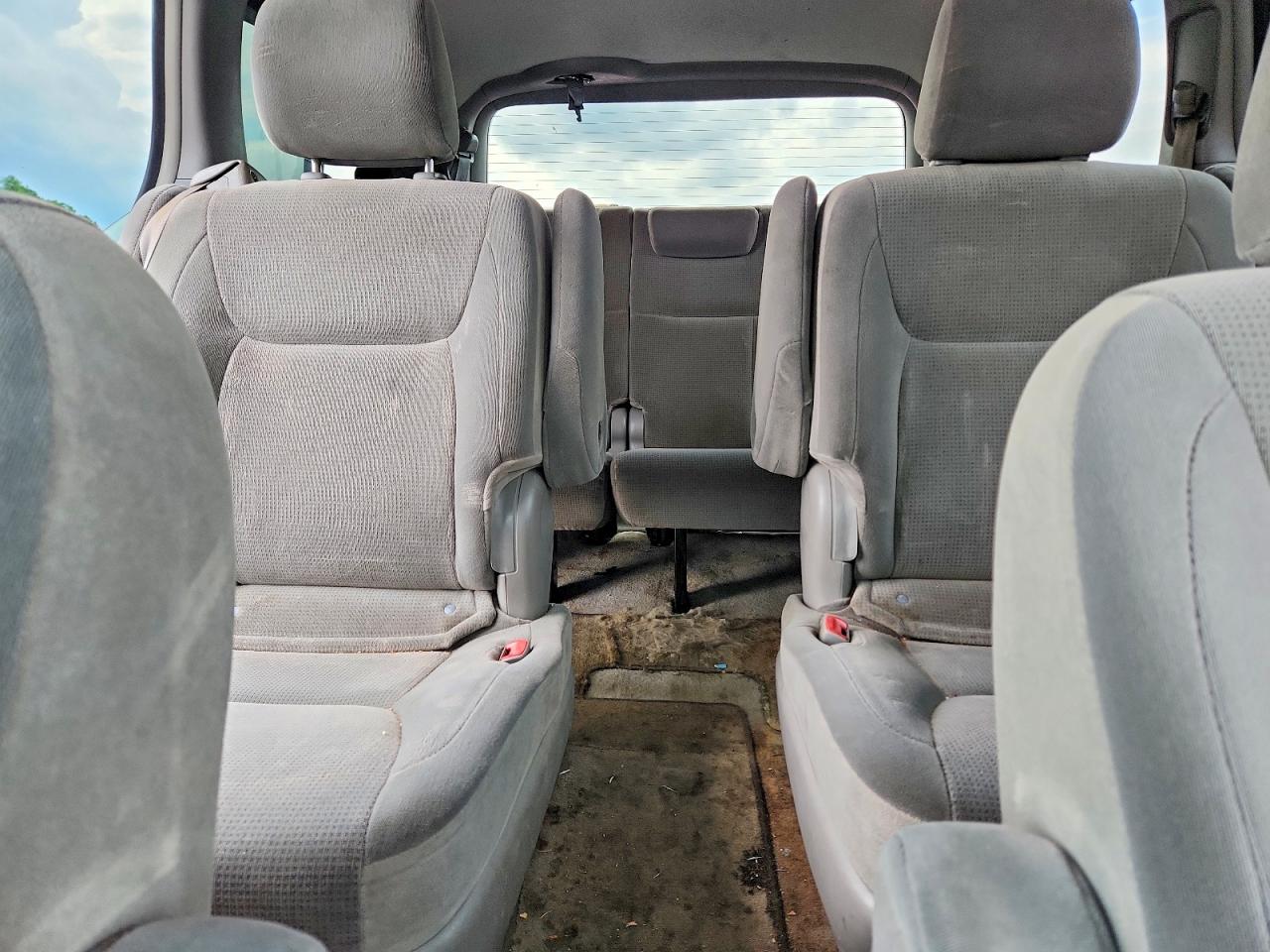 2005 TOYOTA SIENNA