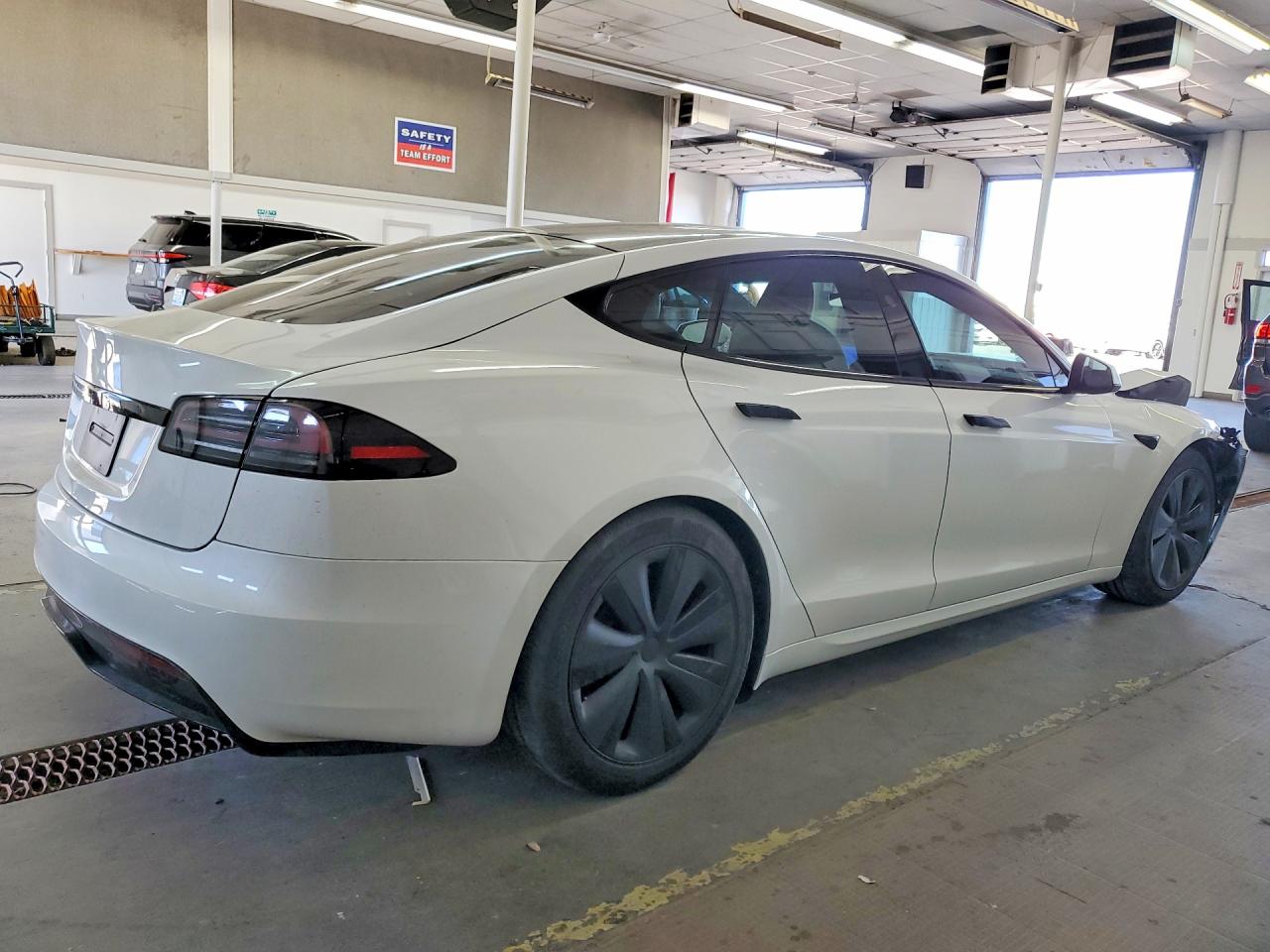 2024 TESLA MODEL S