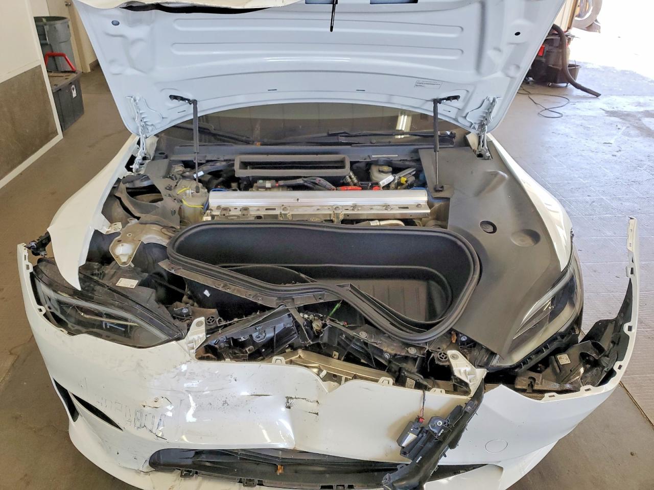 2024 TESLA MODEL S