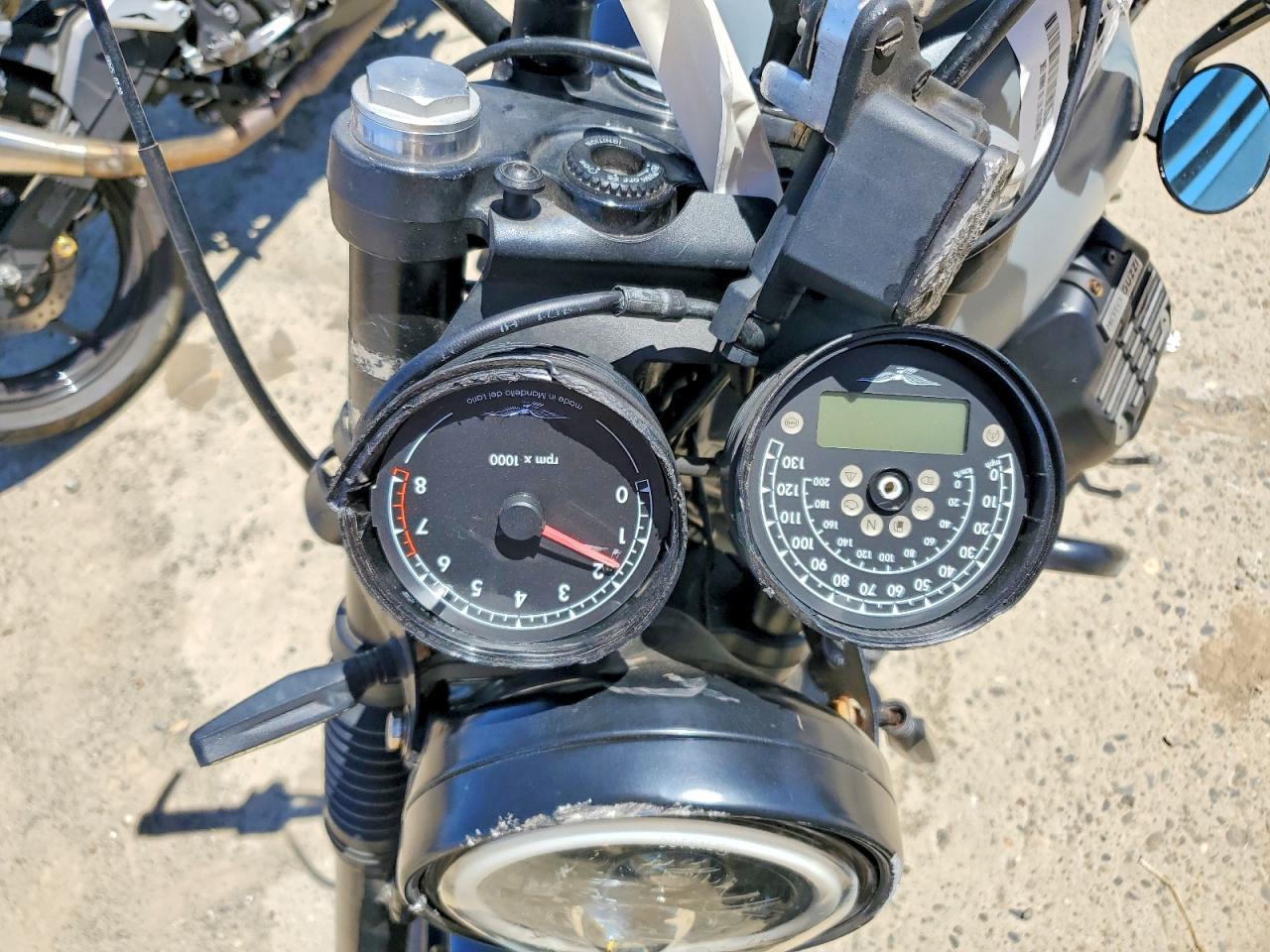 2017 MOTO GUZZI MOTORCYCLE