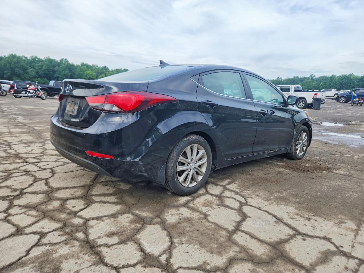 2015 HYUNDAI ELANTRA