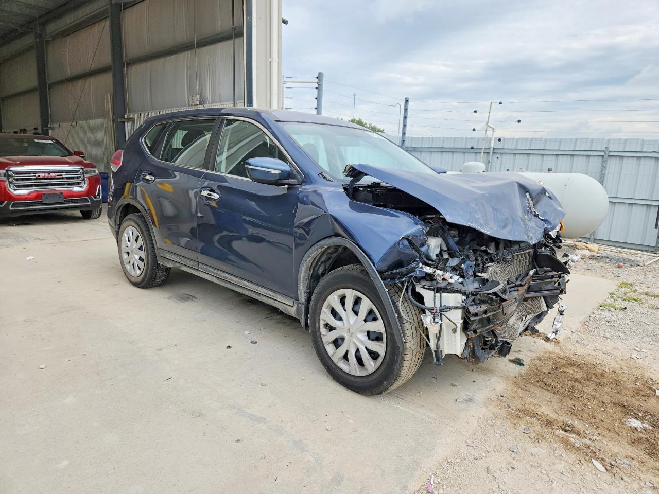 2015 NISSAN ROGUE