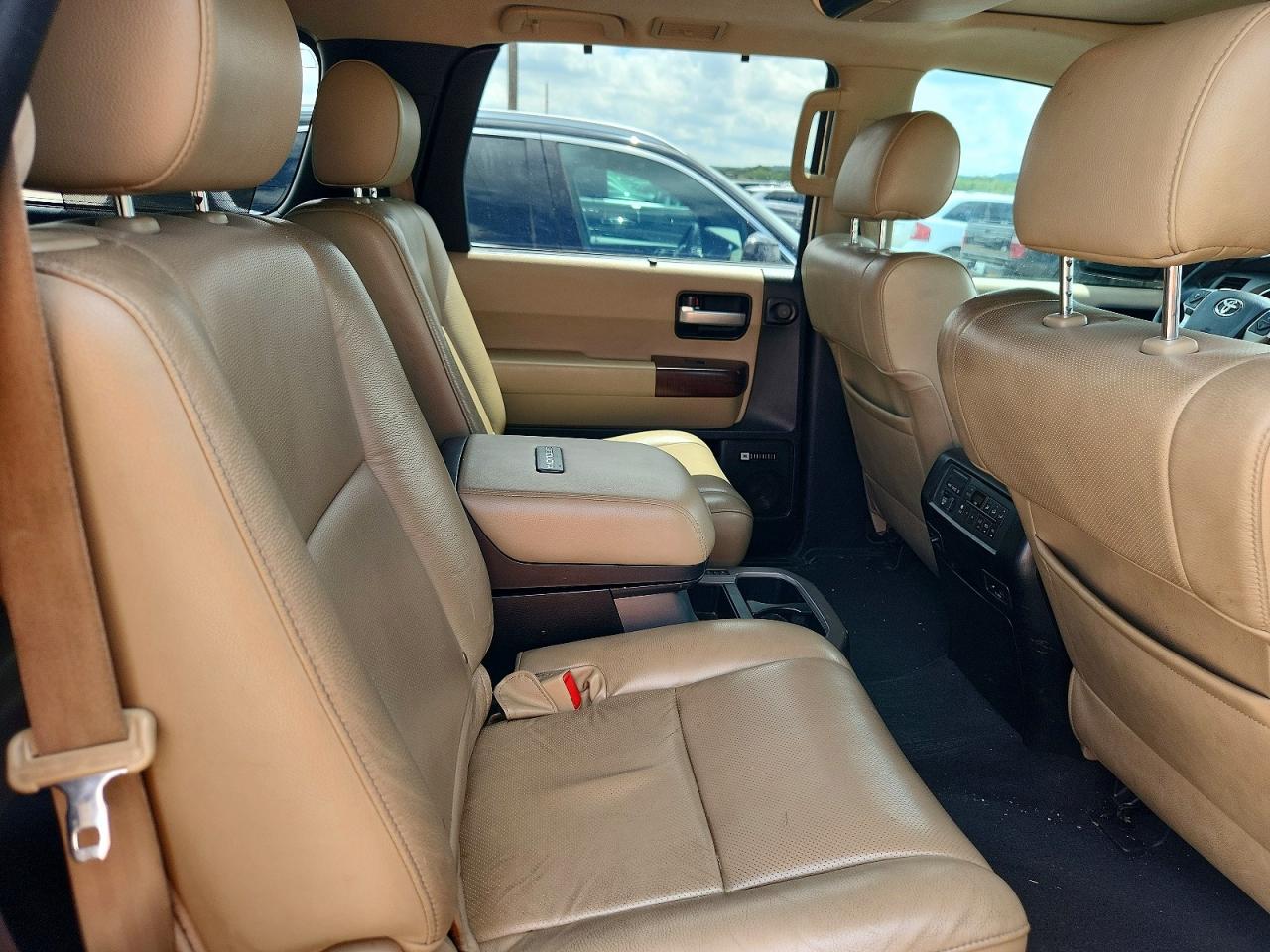 2014 TOYOTA SEQUOIA