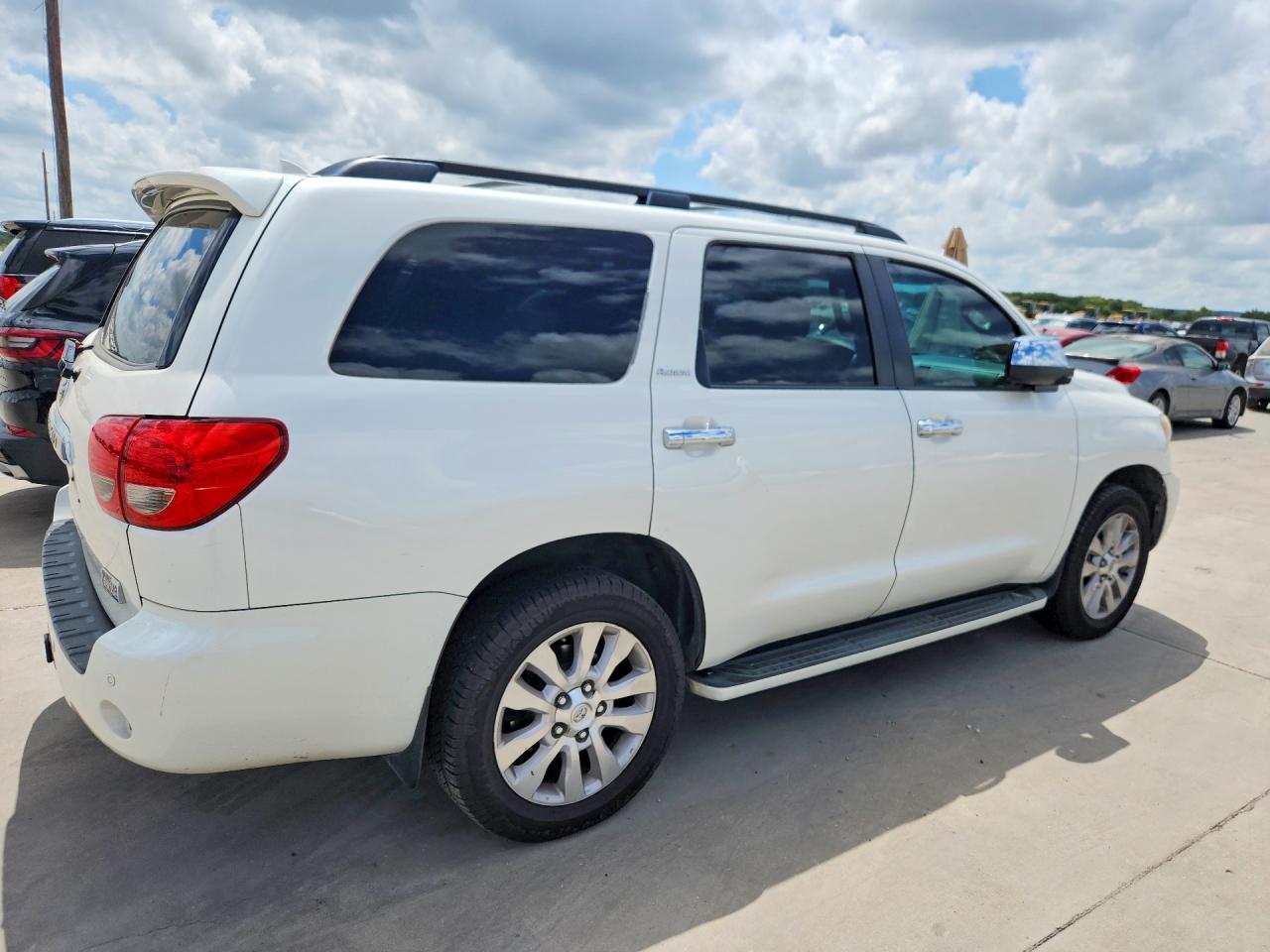 2014 TOYOTA SEQUOIA