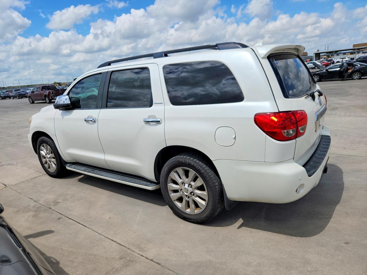 2014 TOYOTA SEQUOIA