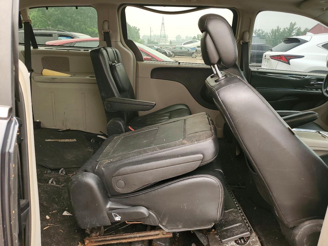 2014 CHRYSLER MINIVAN