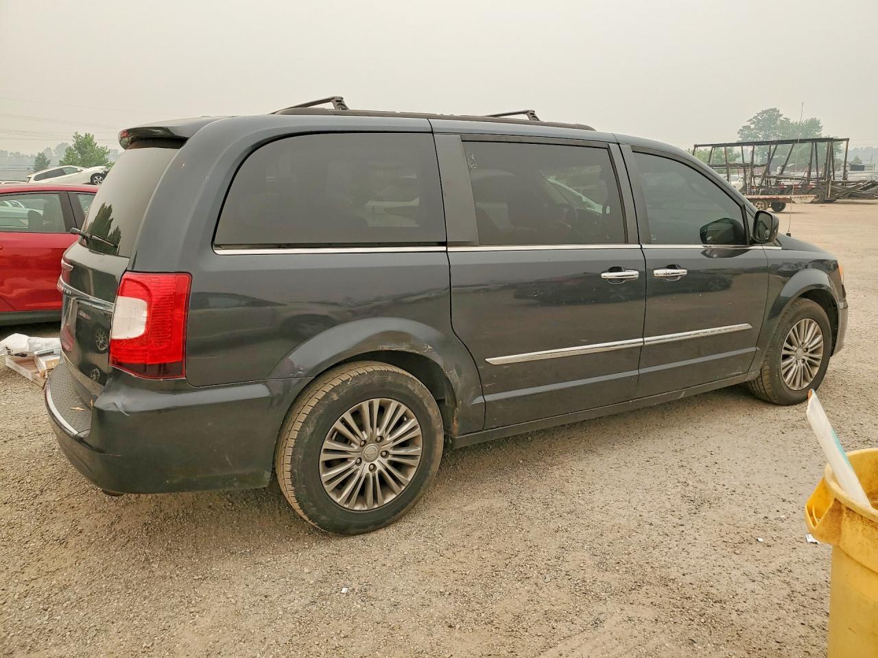2014 CHRYSLER MINIVAN