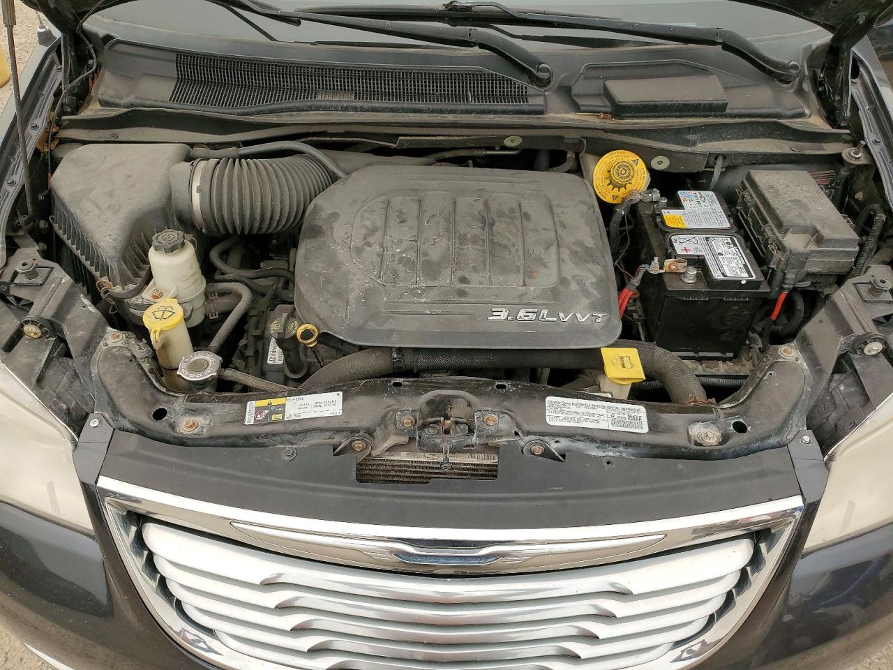 2014 CHRYSLER MINIVAN