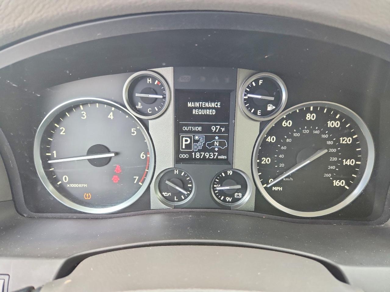 2013 LEXUS LX570
