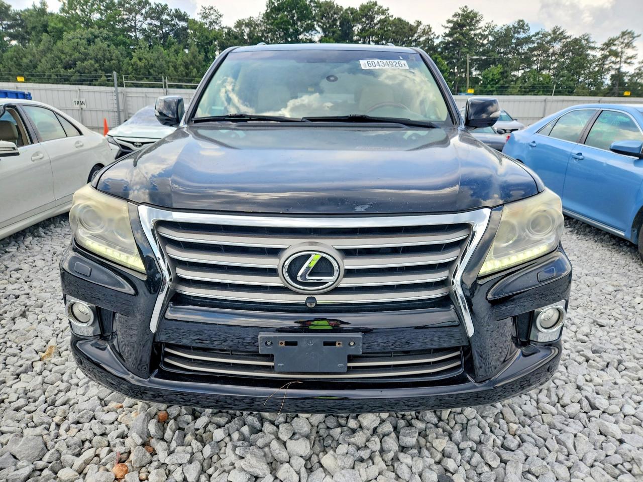 2013 LEXUS LX570