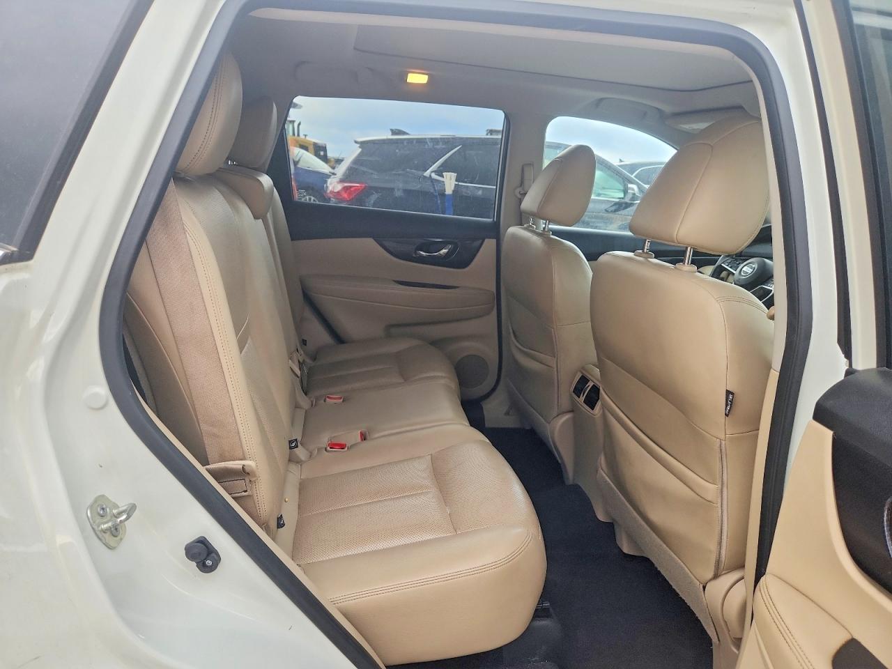 2017 NISSAN ROGUE