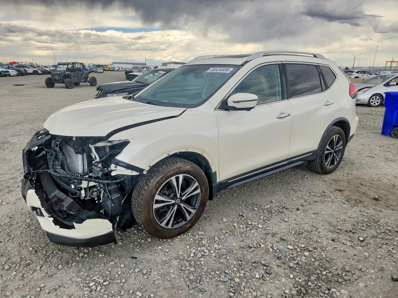 2017 NISSAN ROGUE