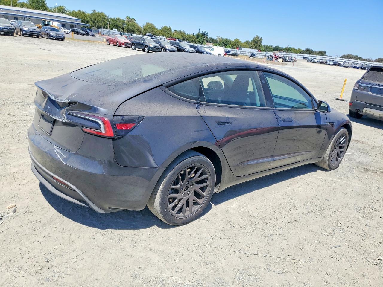 2025 TESLA MODEL 3