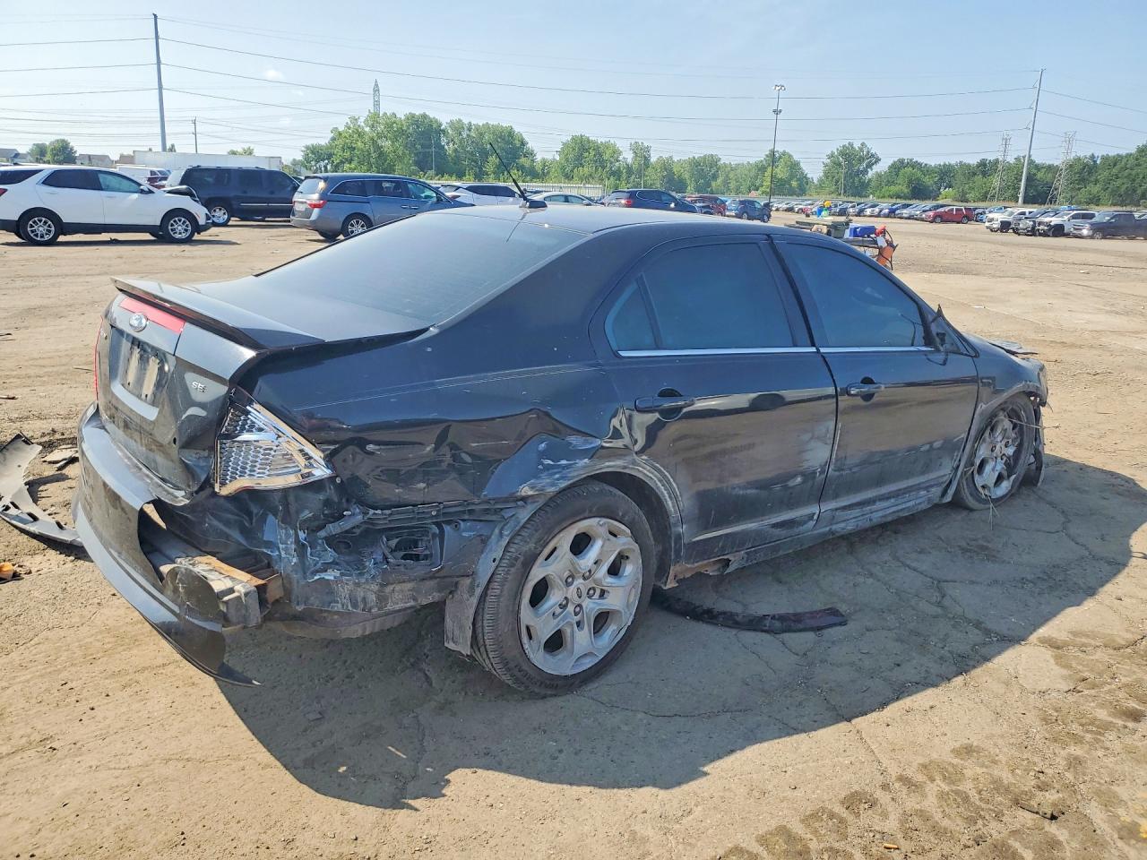 2011 FORD FUSION