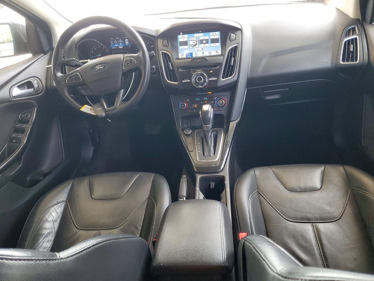 2017 FORD FOCUS