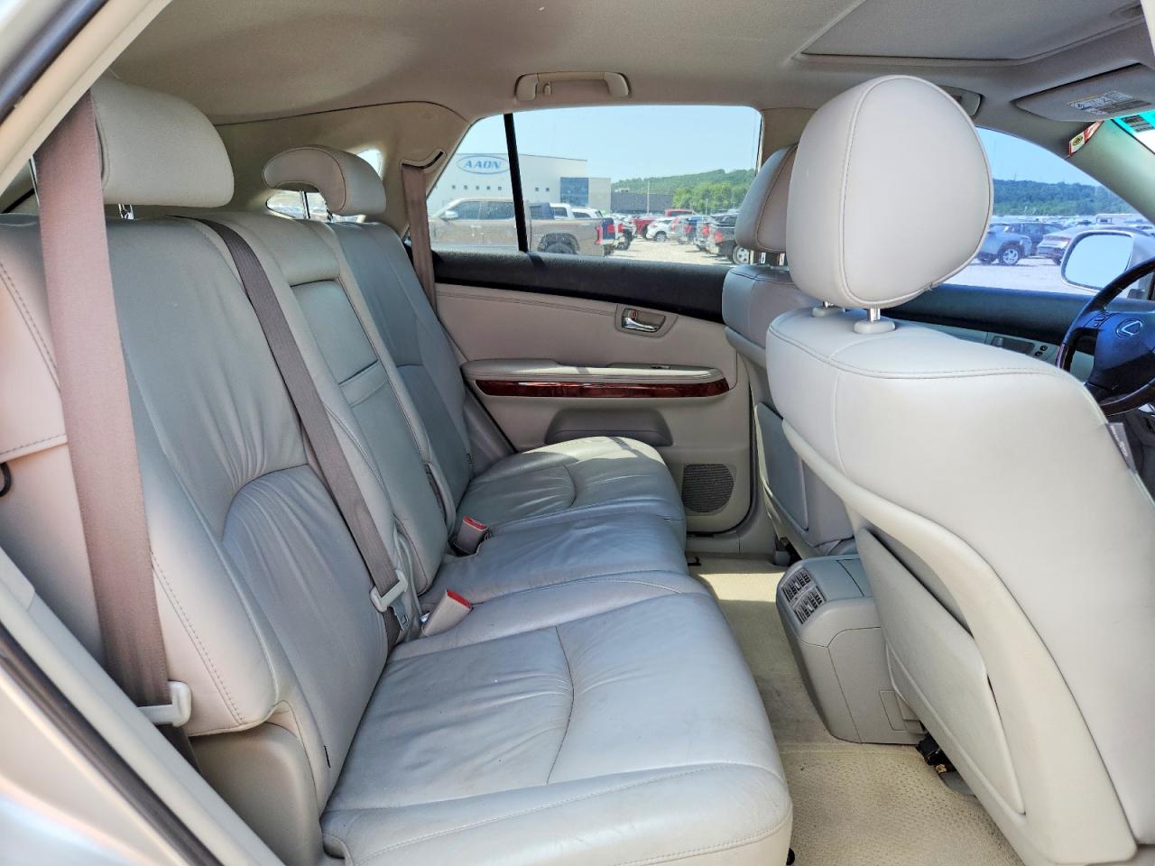 2004 LEXUS RX330