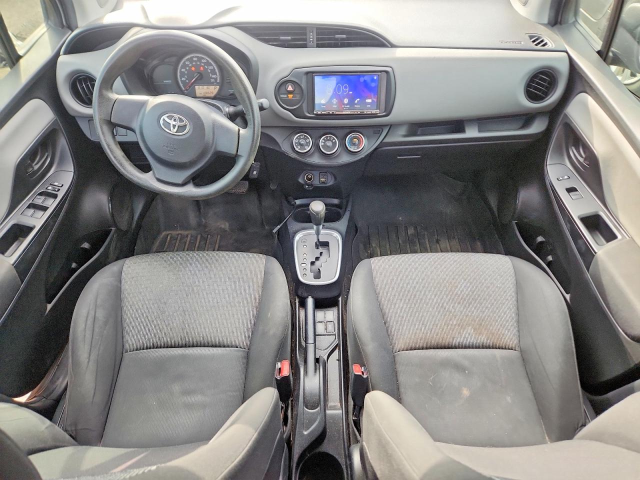 2016 TOYOTA YARIS