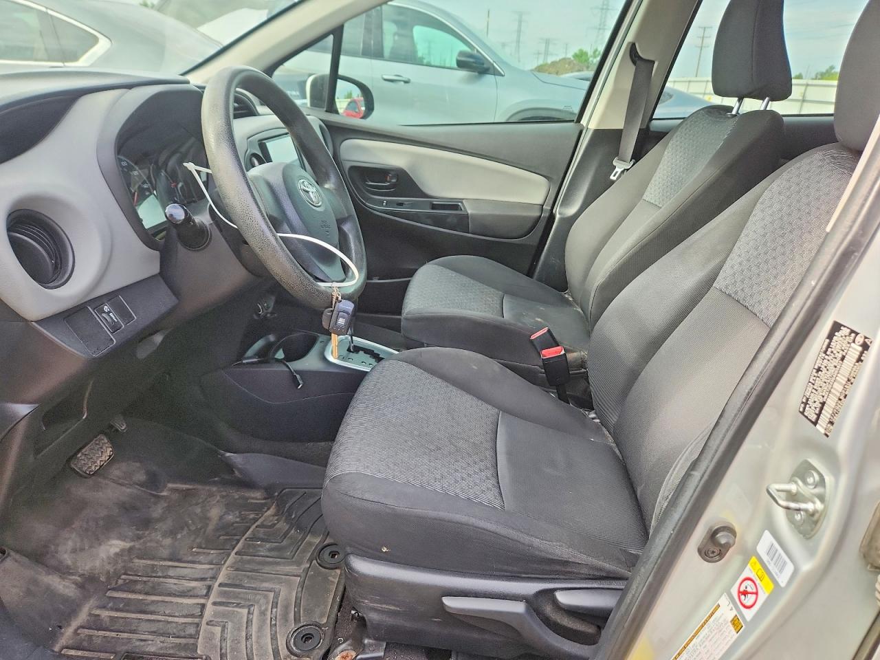 2016 TOYOTA YARIS