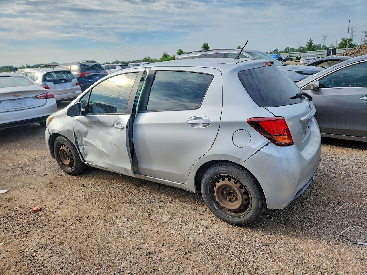 2016 TOYOTA YARIS