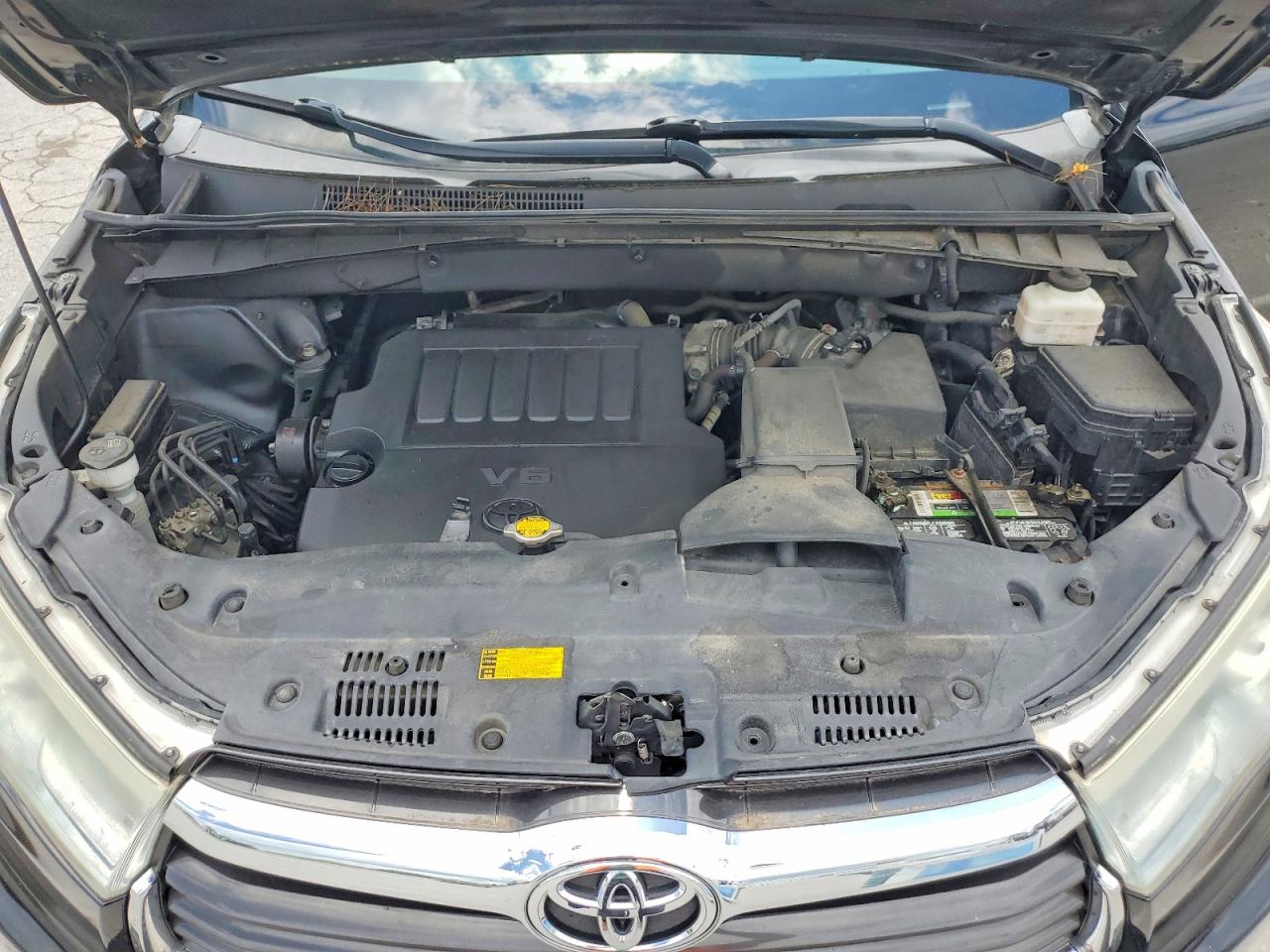 2014 TOYOTA HIGHLANDER