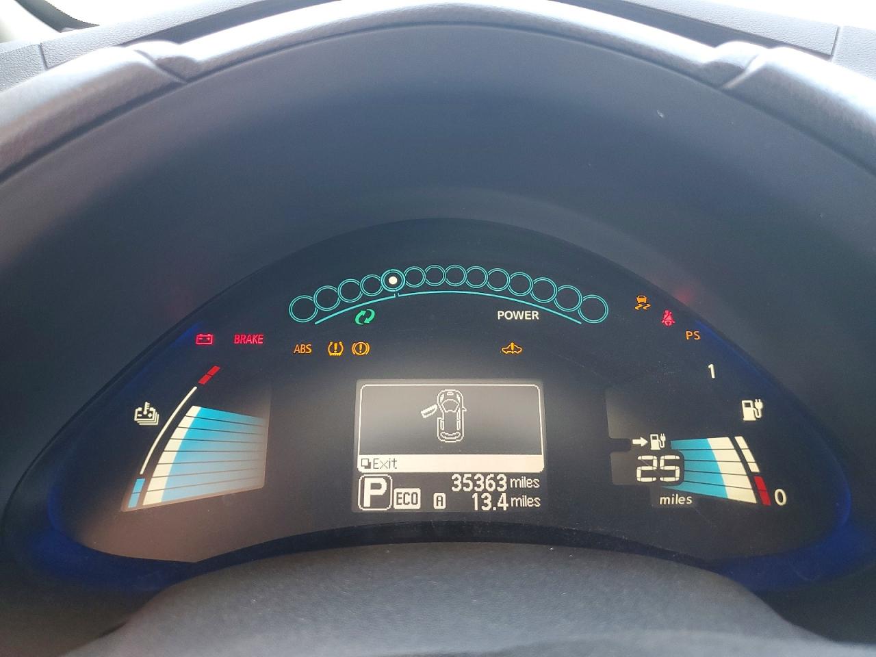 2017 NISSAN LEAF