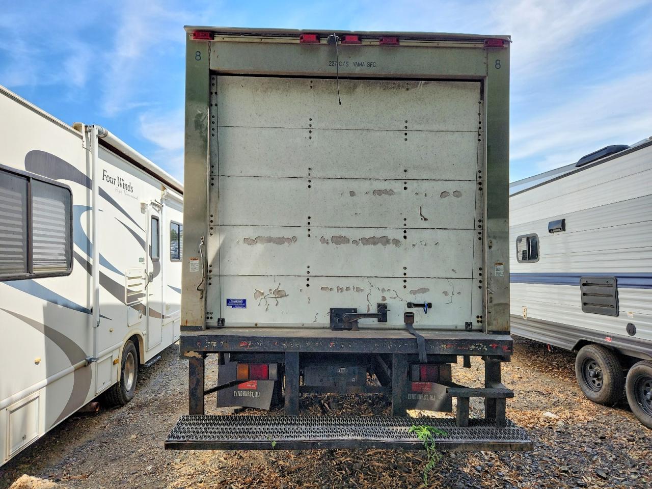 2014 ISUZU NPR