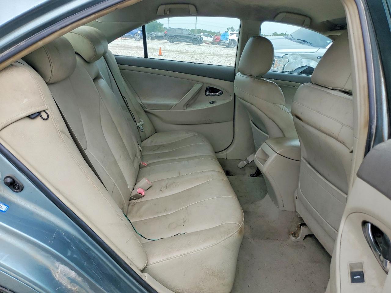 2010 TOYOTA CAMRY