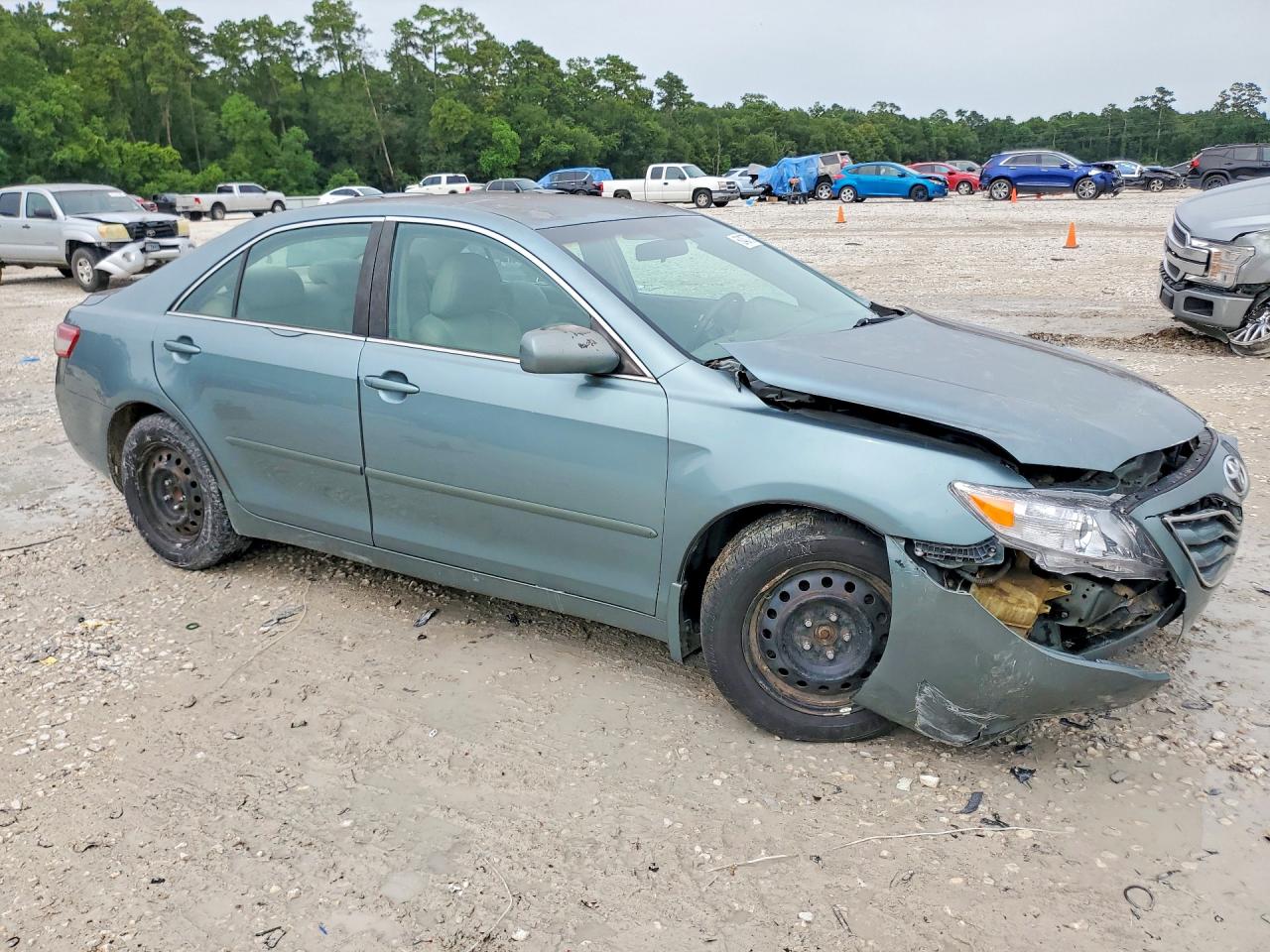 2010 TOYOTA CAMRY