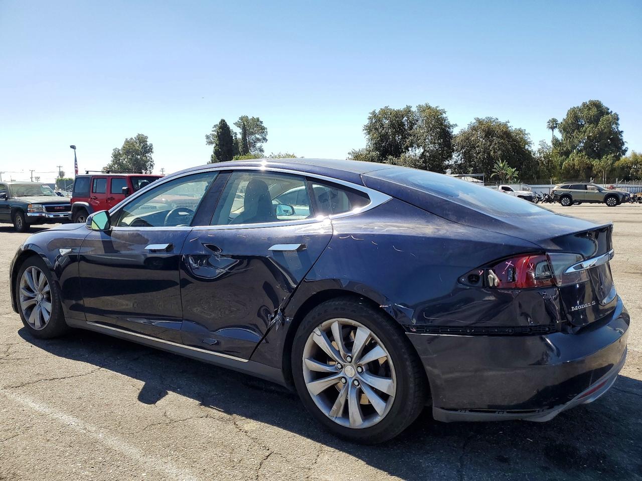 2015 TESLA MODEL S