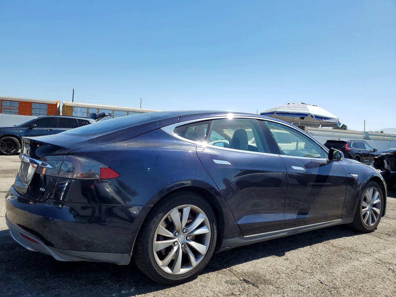 2015 TESLA MODEL S