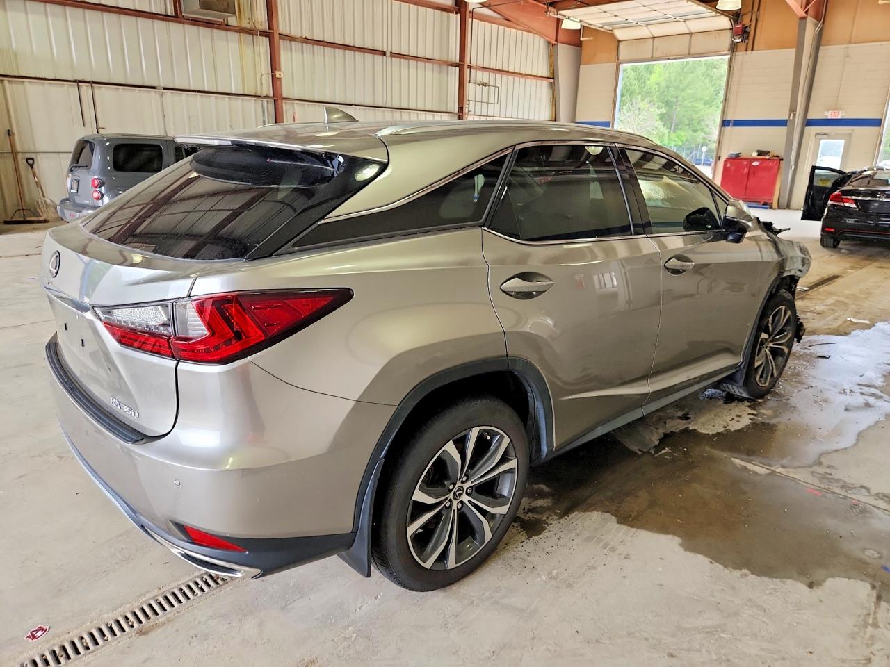 2021 LEXUS ES250