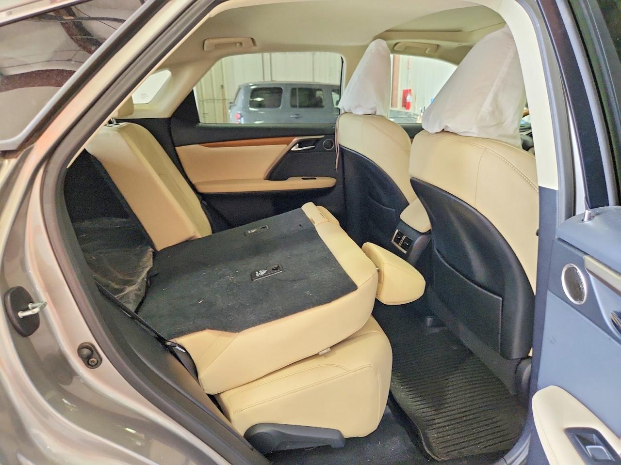 2021 LEXUS ES250
