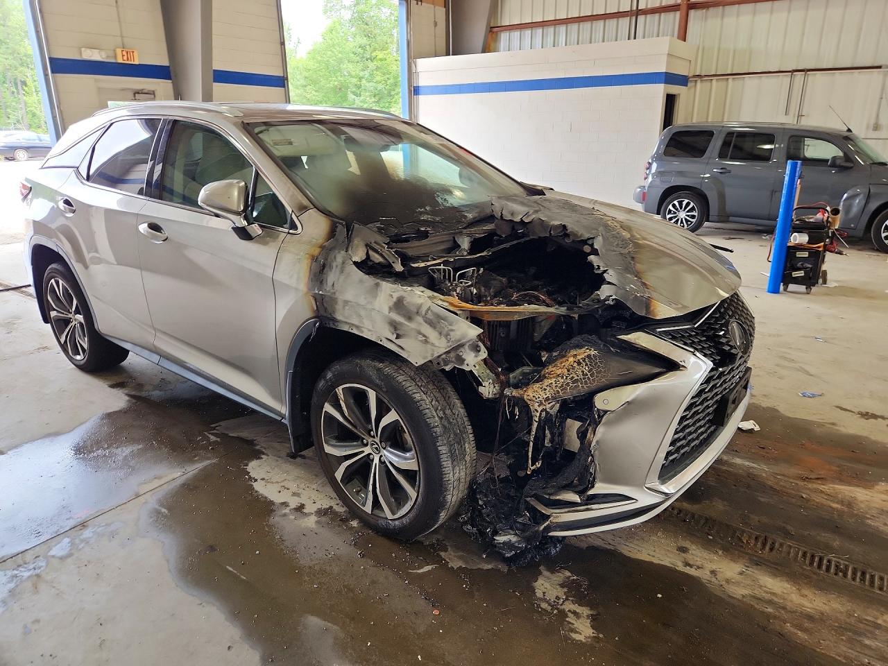 2021 LEXUS ES250