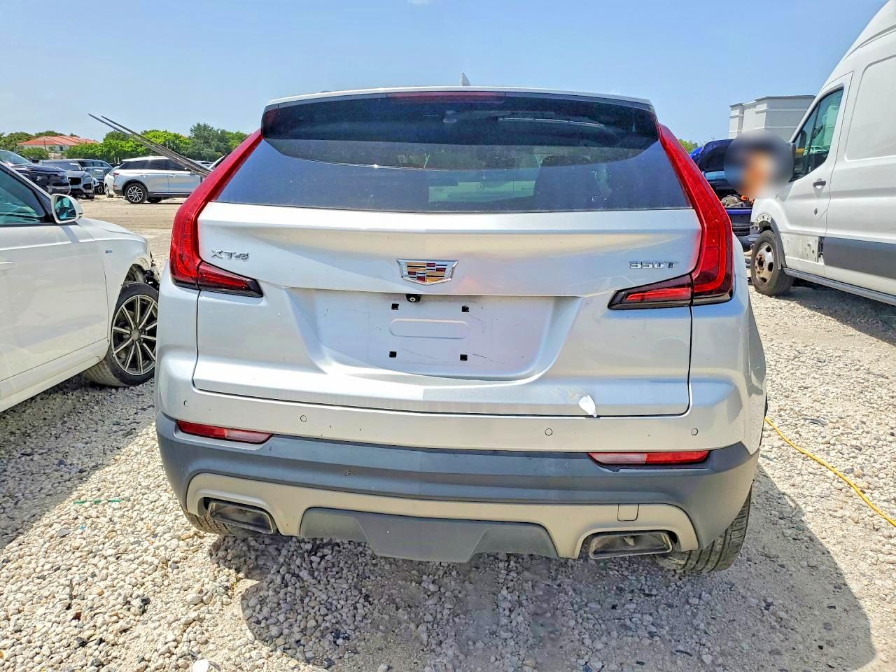 2020 CADILLAC XT4