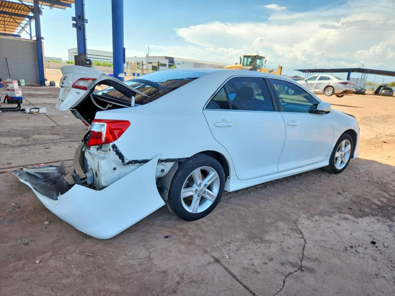 2014 TOYOTA CAMRY