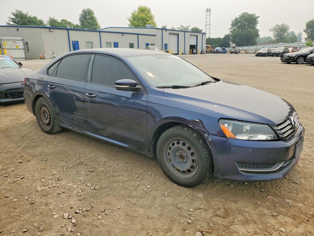 2013 VOLKSWAGEN PASSAT