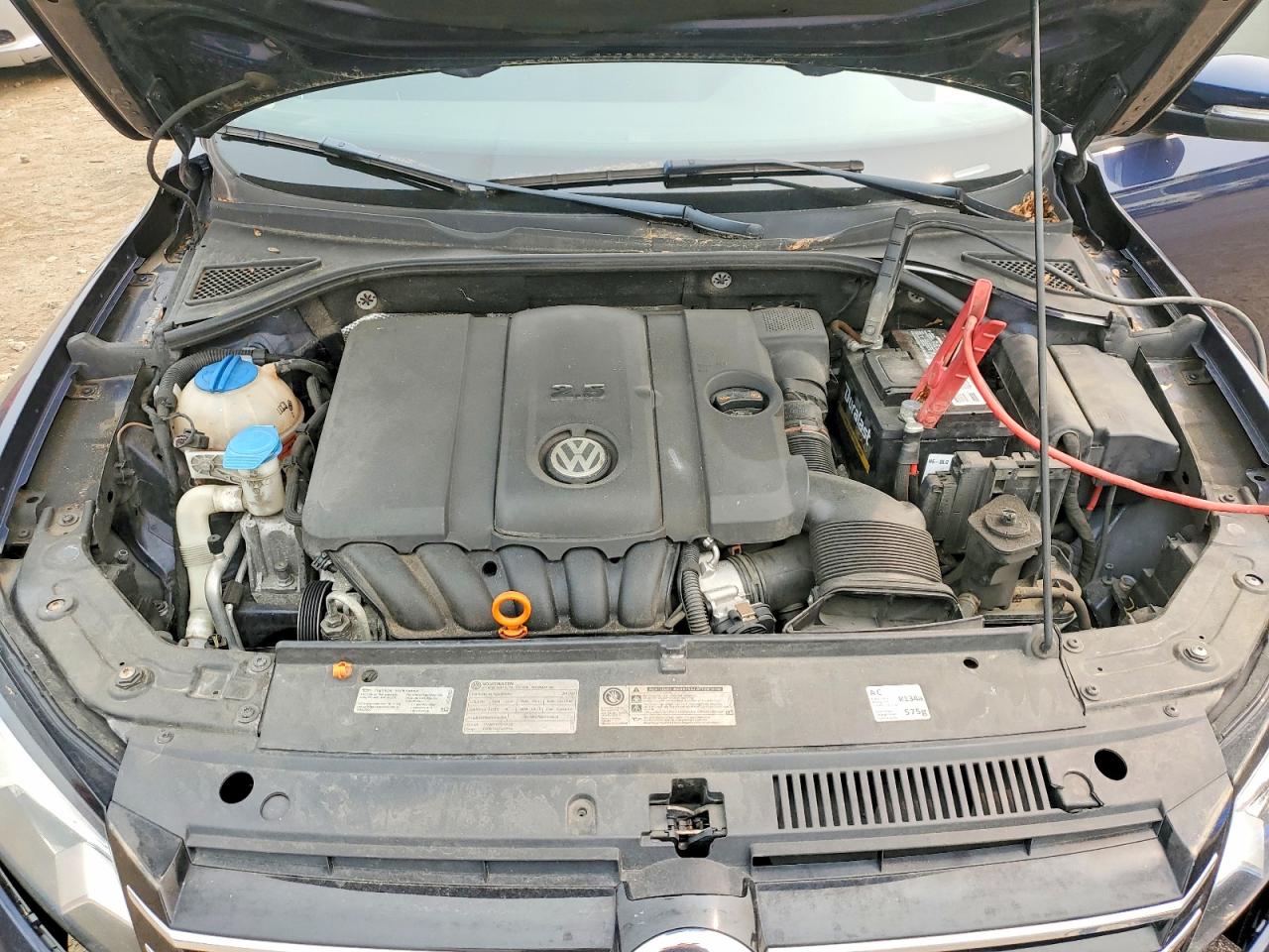 2013 VOLKSWAGEN PASSAT