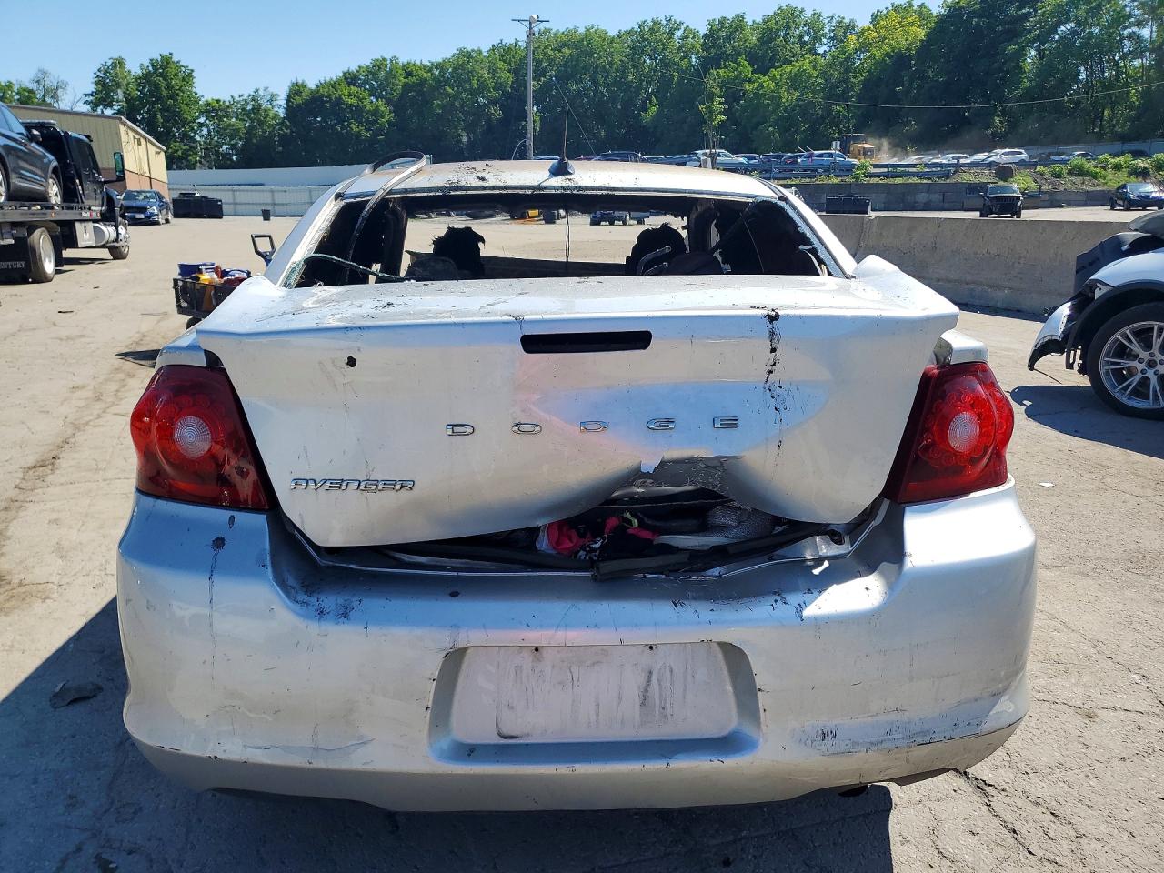 2012 DODGE AVENGER