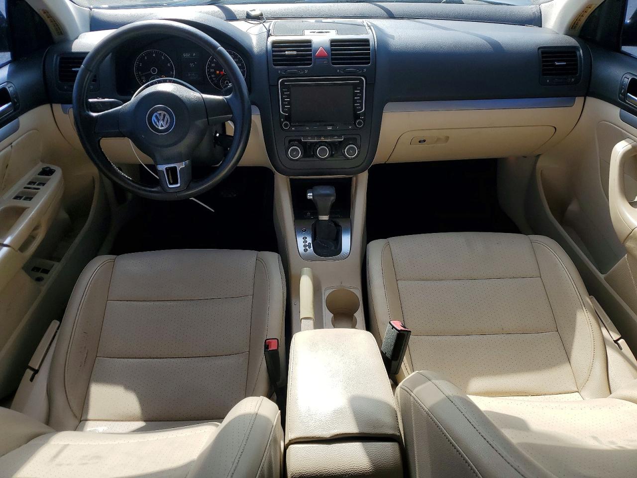 2010 VOLKSWAGEN JETTA