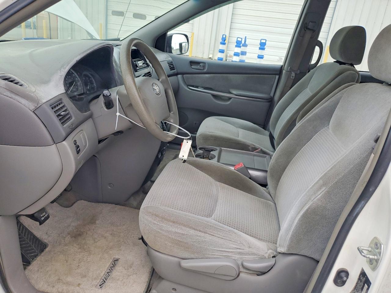 2006 TOYOTA SIENNA