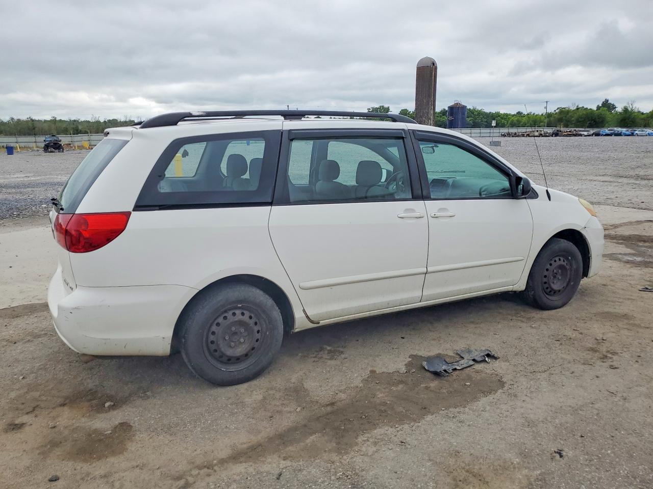 2006 TOYOTA SIENNA