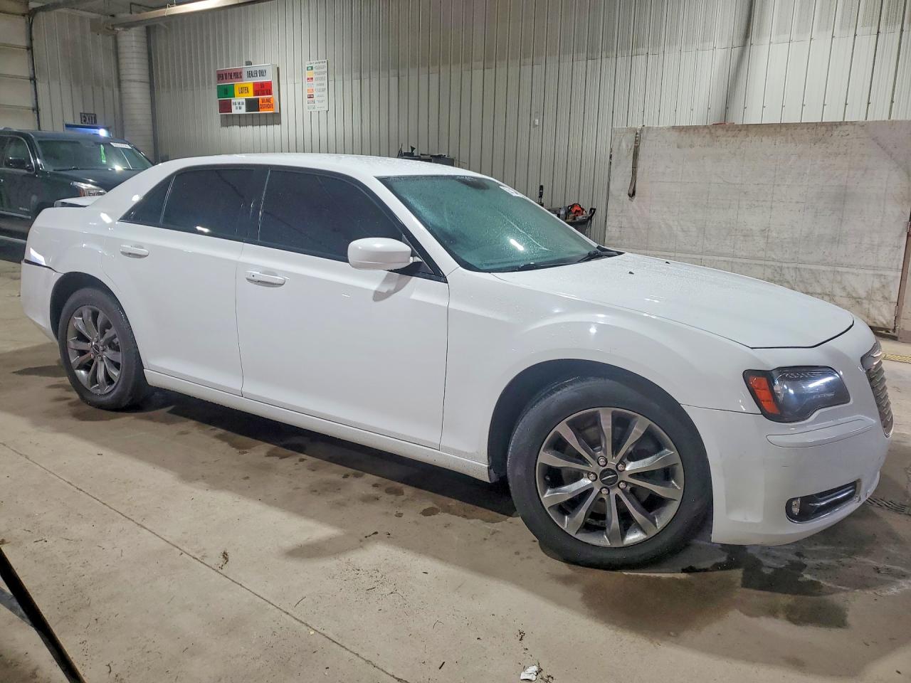 2014 CHRYSLER 300